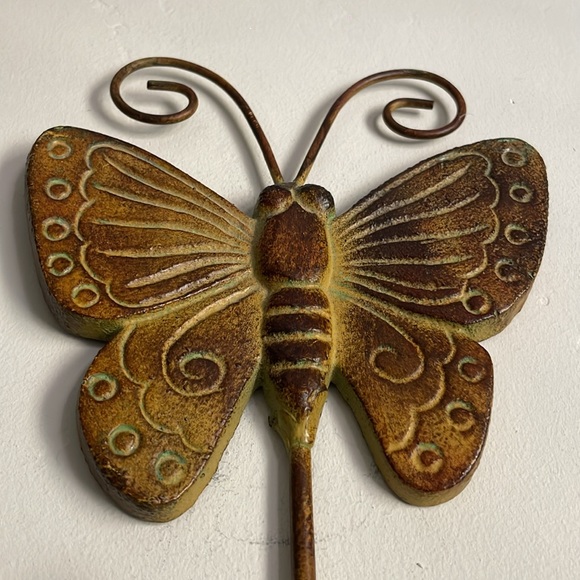 •| metal butterfly hook - Picture 4 of 8